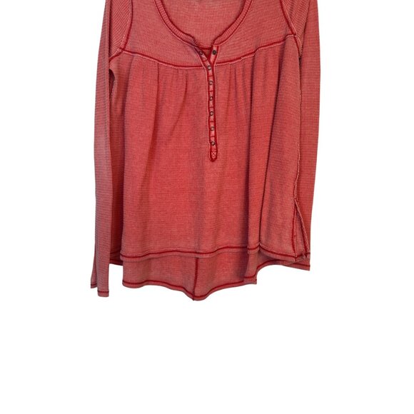 2/$30 We The Free By Free People Medium Red/Coral Kai Henley Top Hi Low - Picture 11 of 16
